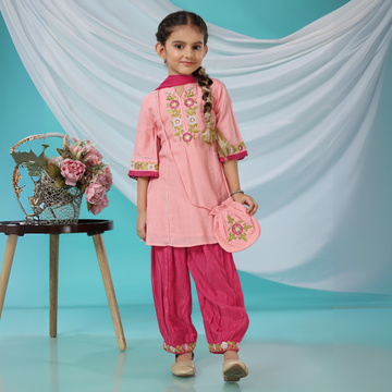 Peach punjabi Salwar Suit With Sweetheart Neck