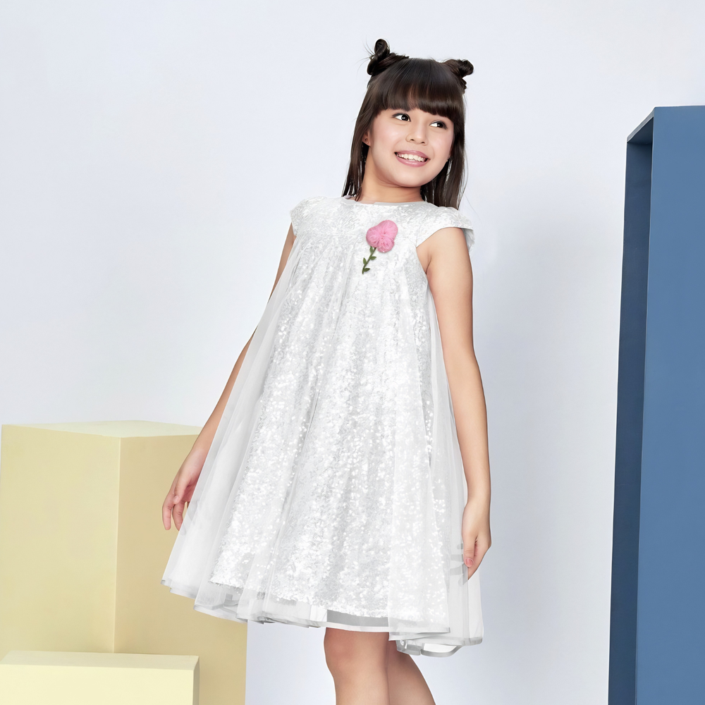 Girls Sleeveless Shimmer Frock For Special Occasions