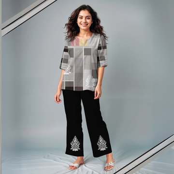 Gray Color Printed Women Pure Cotton Top & Pyjama Night Suit