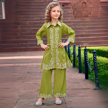 Elegant Green Embroidered Kurti & Pant Set for Girls
