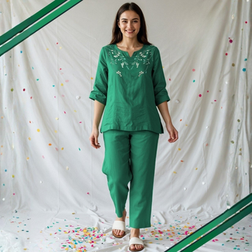 Green Women Pure Cotton Top & Pyjama Night Suit