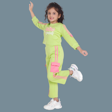Stylish Green Co ord Set Enhanced With Pocket For Girls