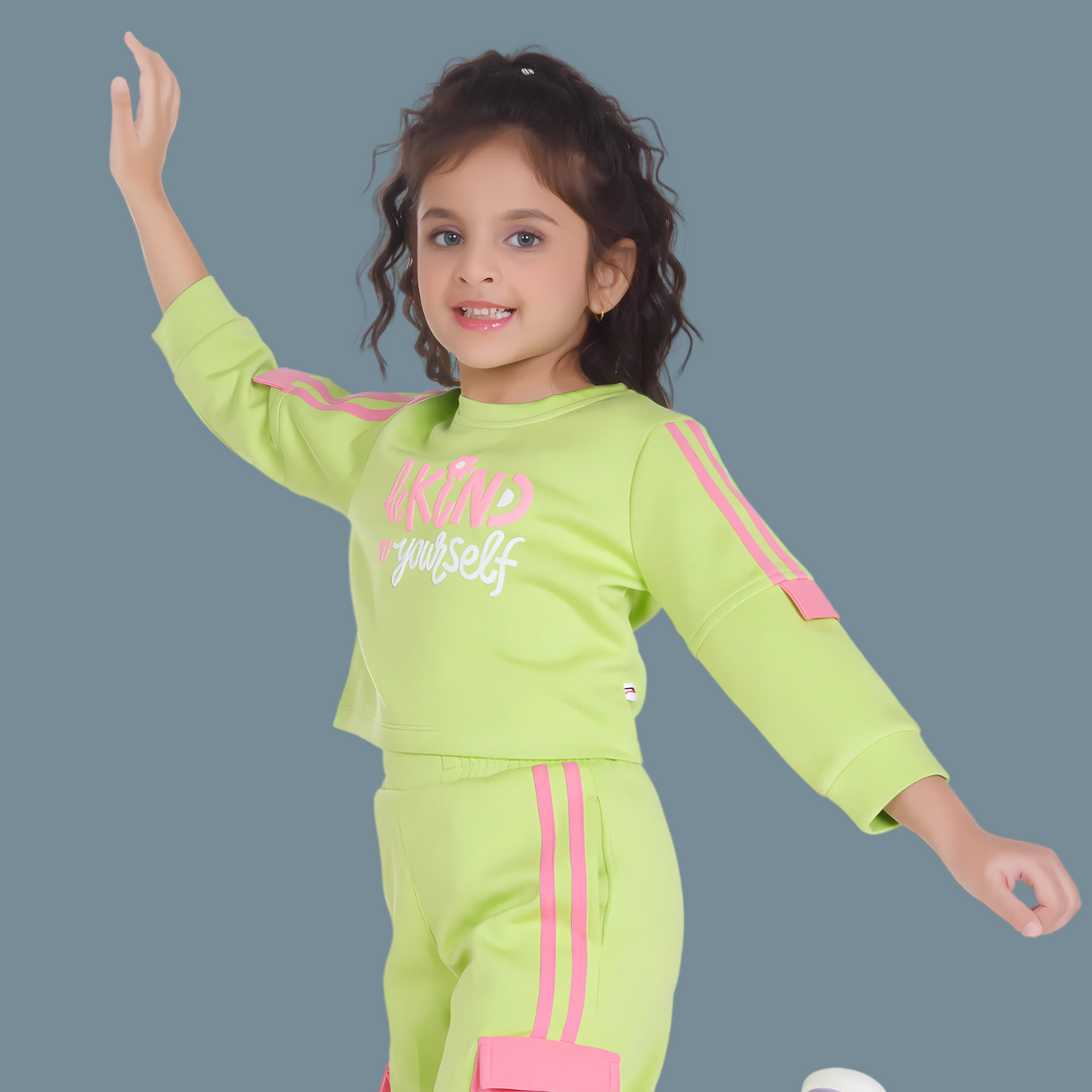 Stylish Green Co ord Set Enhanced With Pocket For Girls