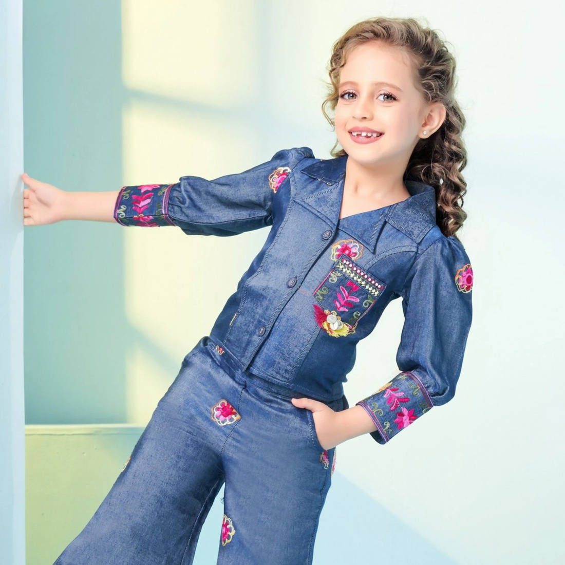 New Trending Girls Denim Coat Set