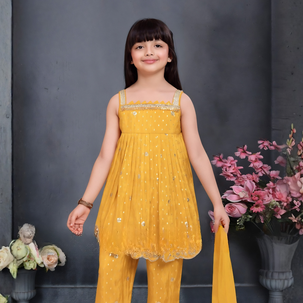 Girls New Design Latest Kurti Plazzo Pant With Dupatta Set
