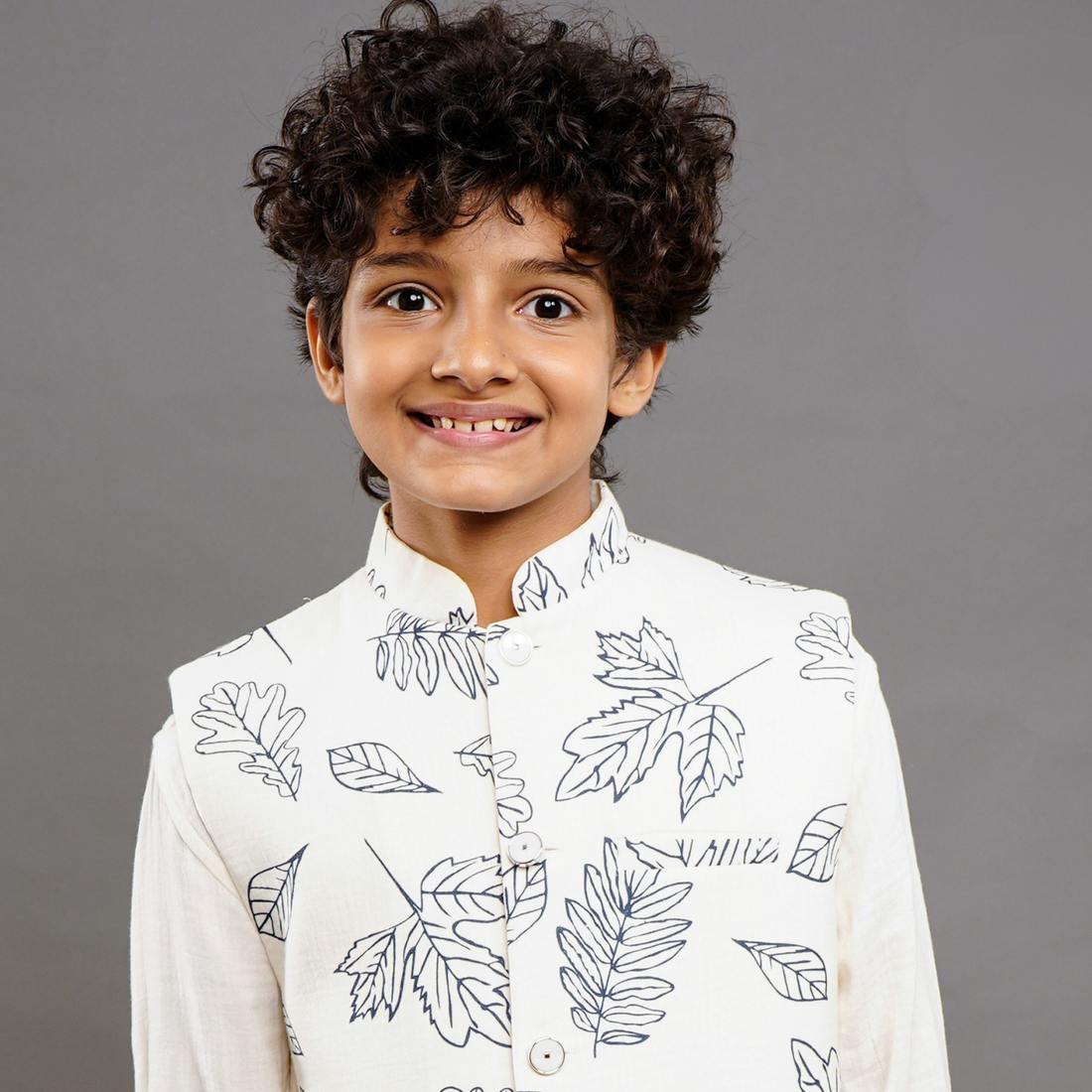 CreamLeaf Print Waistcoat with Mandarin Collar Shirt For Boys
